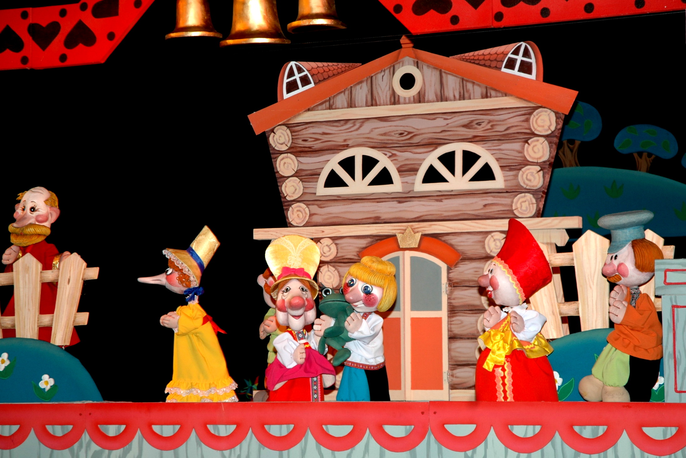 Театр для детей 4 5 лет. Театр кукол Астрахань. Кукольный театр. Театр для детей. Кукольный театр для детей.