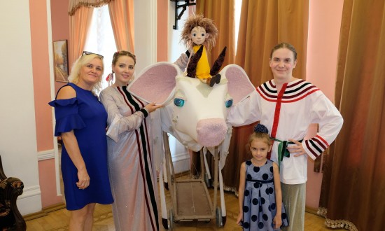 Астраханский театр кукол торжественно открыл XXXIII сезон