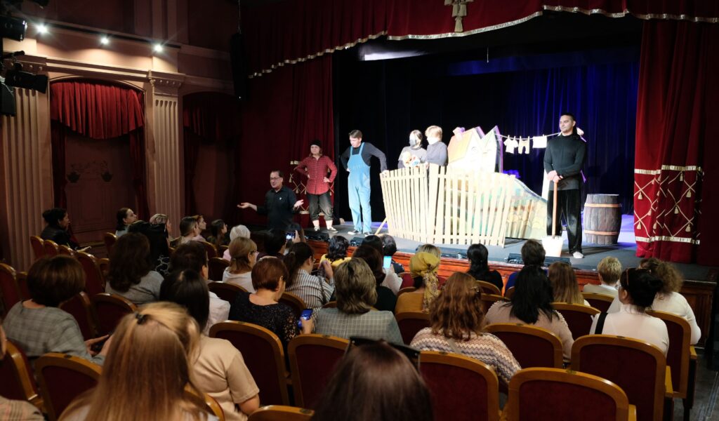 В Астраханском театре кукол прошли «Театральные уроки» для педагогов школ